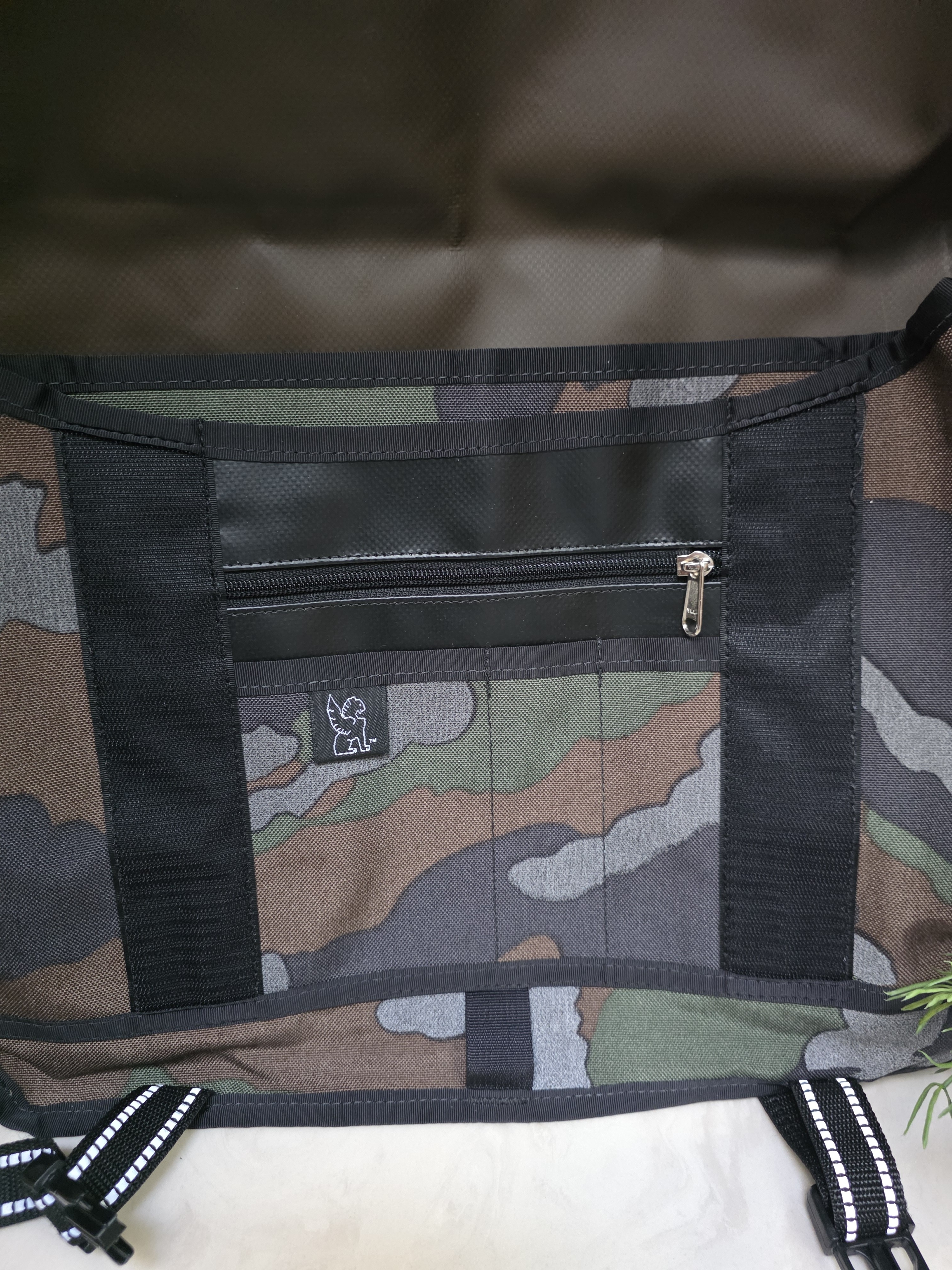 Chrome Camo 24l Messenger Laptop Bag In Camo, Nwot, Limited Edition Series! — image 5 of 8
